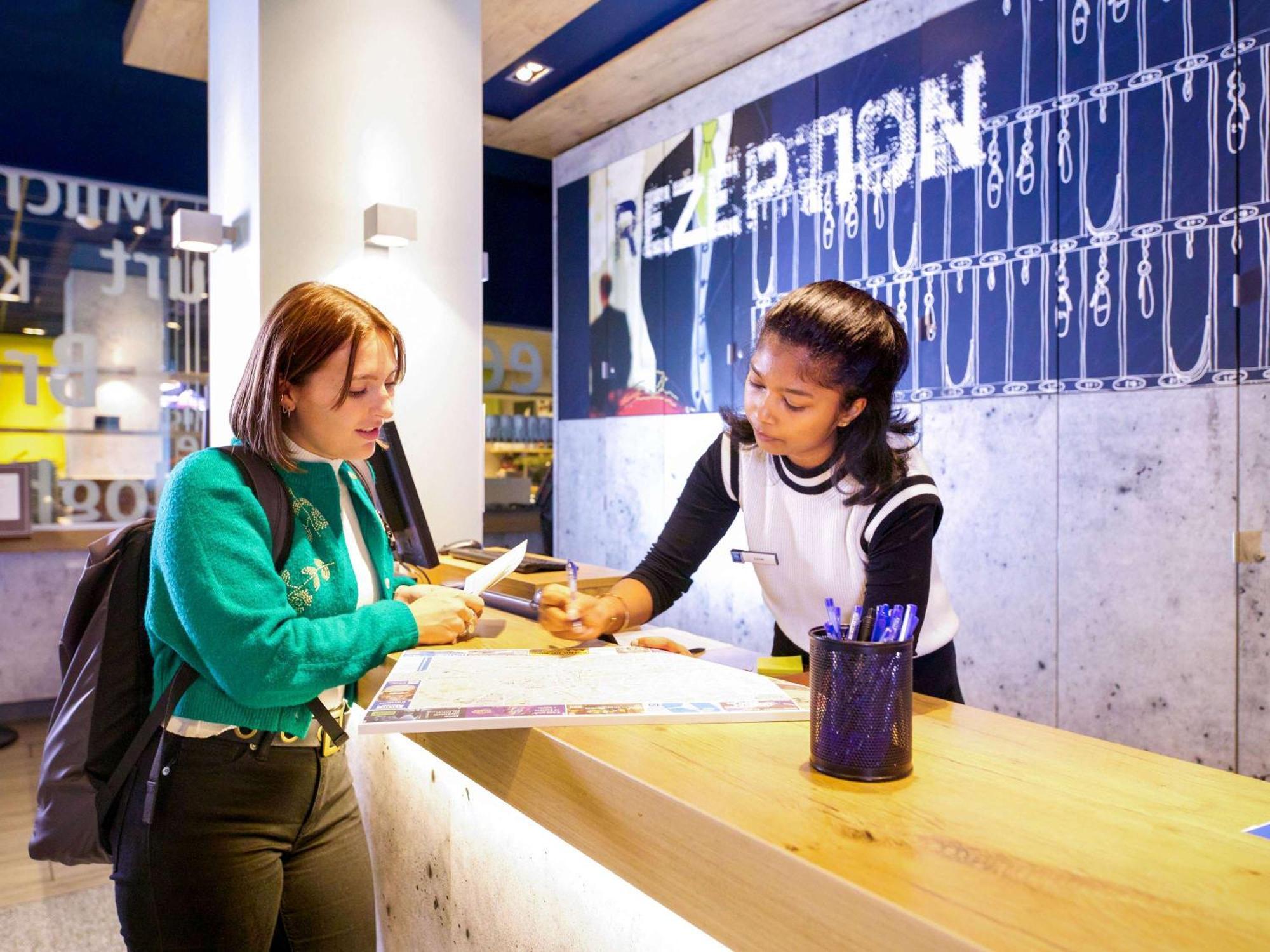 Ibis Budget Potsdamer Platz * Берлин
