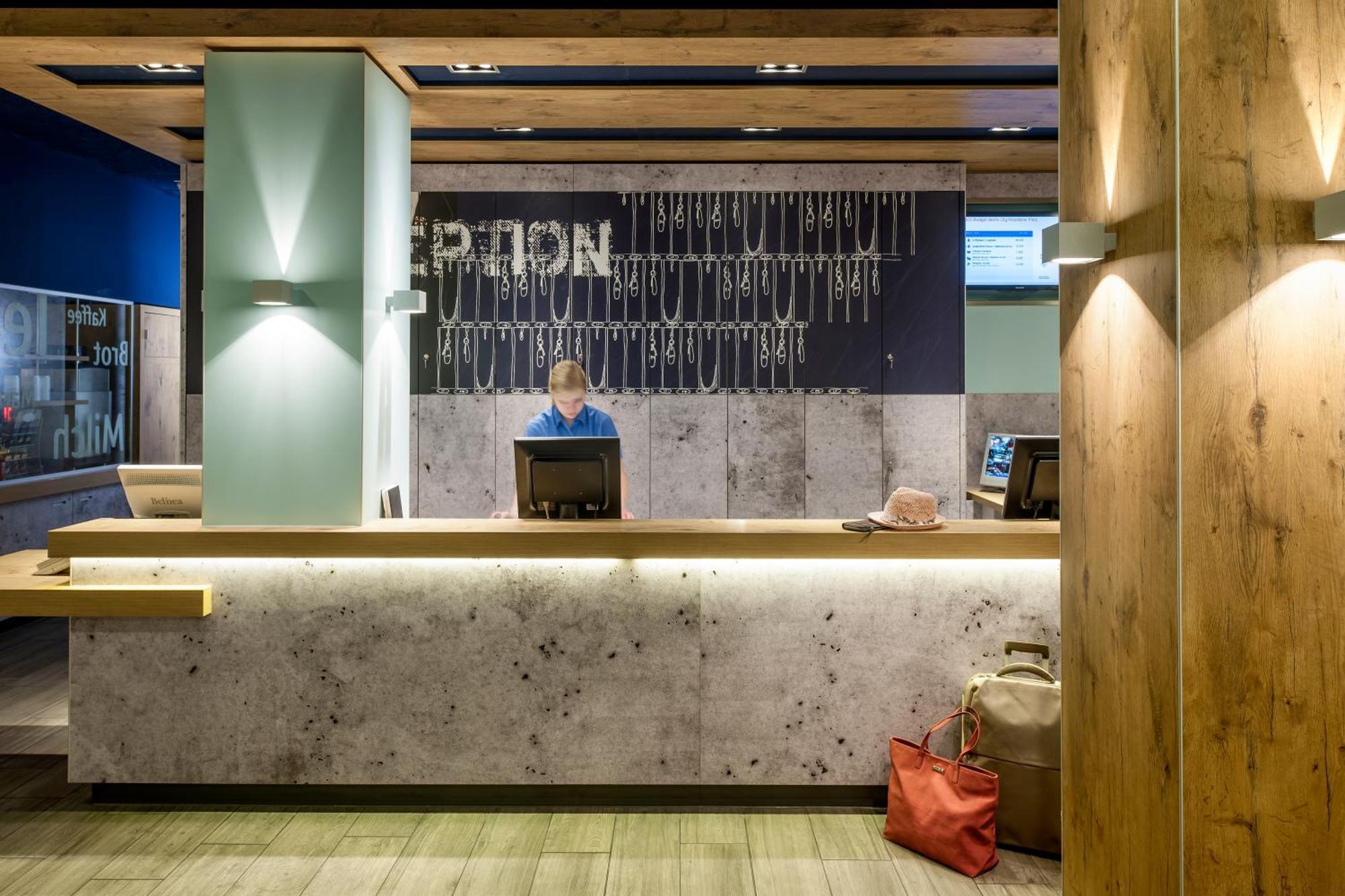 Отель Ibis Budget Potsdamer Platz